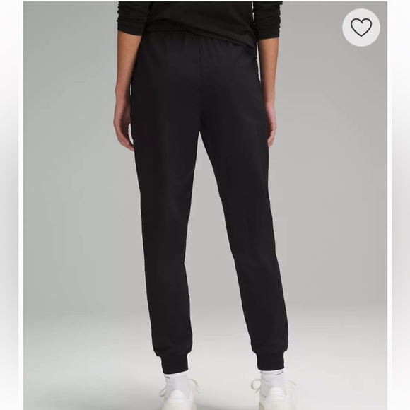 Lululemon Stretch High-Rise Jogger Full Length in Black (Size 2) - Picture 3 of 16